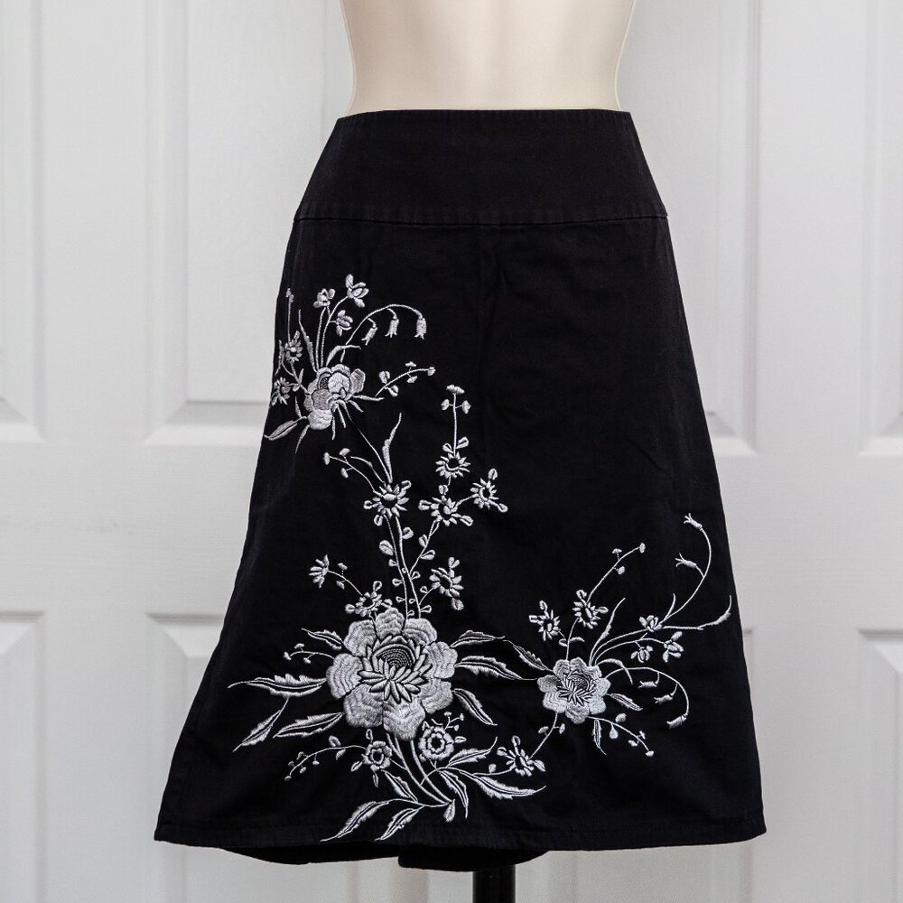 Embroidered Silver & Gray Cotton Skirt